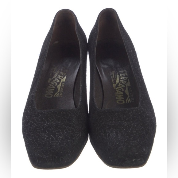 Salvatore Ferragamo Suede Pumps - Picture 9 of 10
